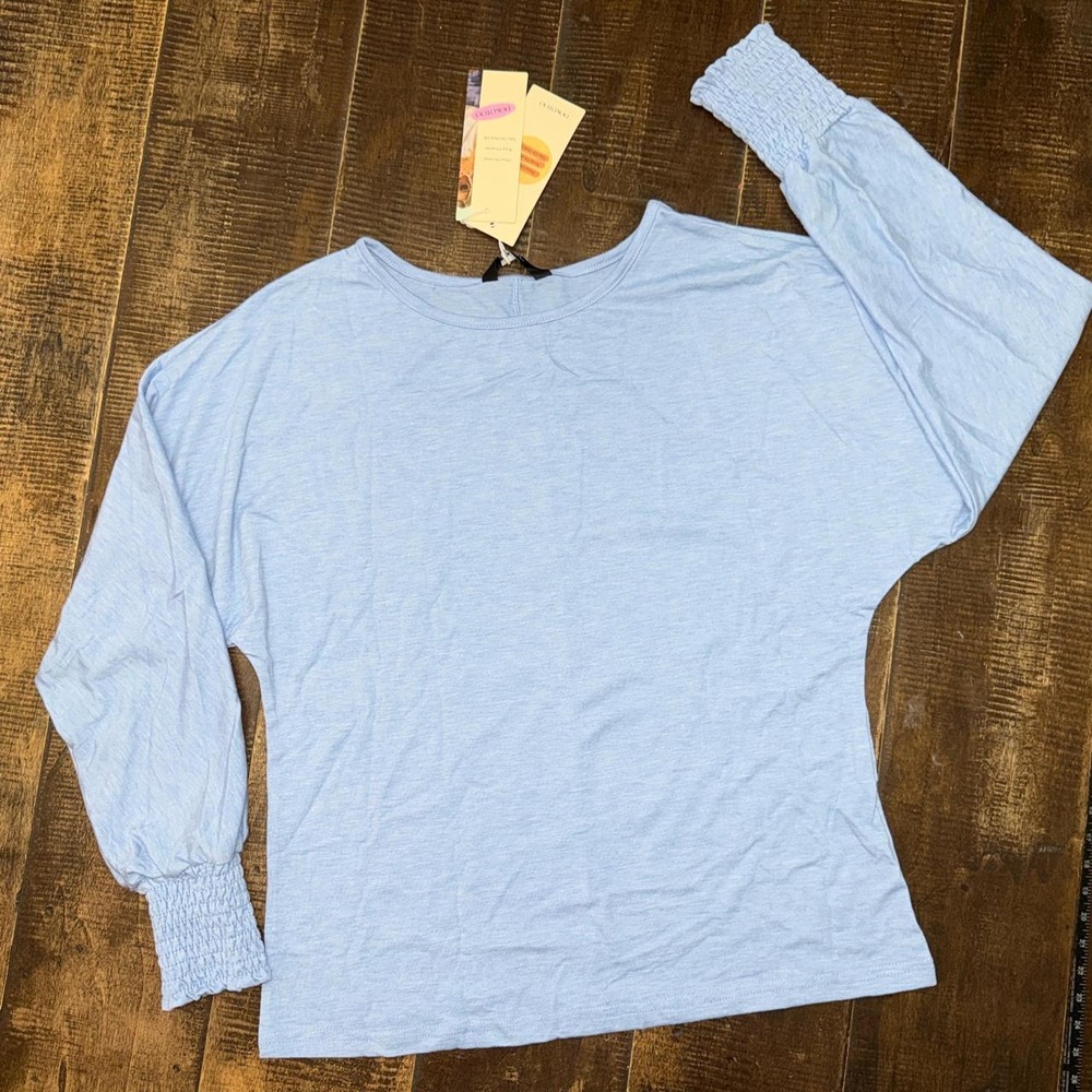 Dokotoo long sleeve blouse with cuffed sleeves